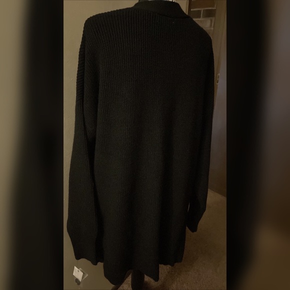 OPHELIA ROE Plus Dual Pocket Drop Shoulder Cardigan - Picture 5 of 7